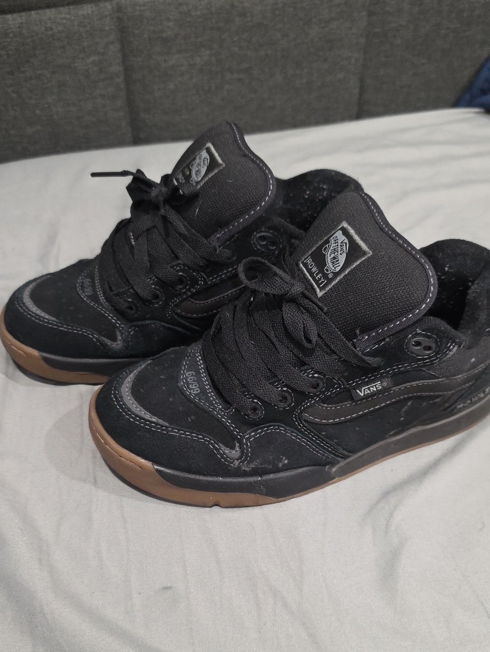 Vans Mens Black Skate Sneakers with Gum Sole